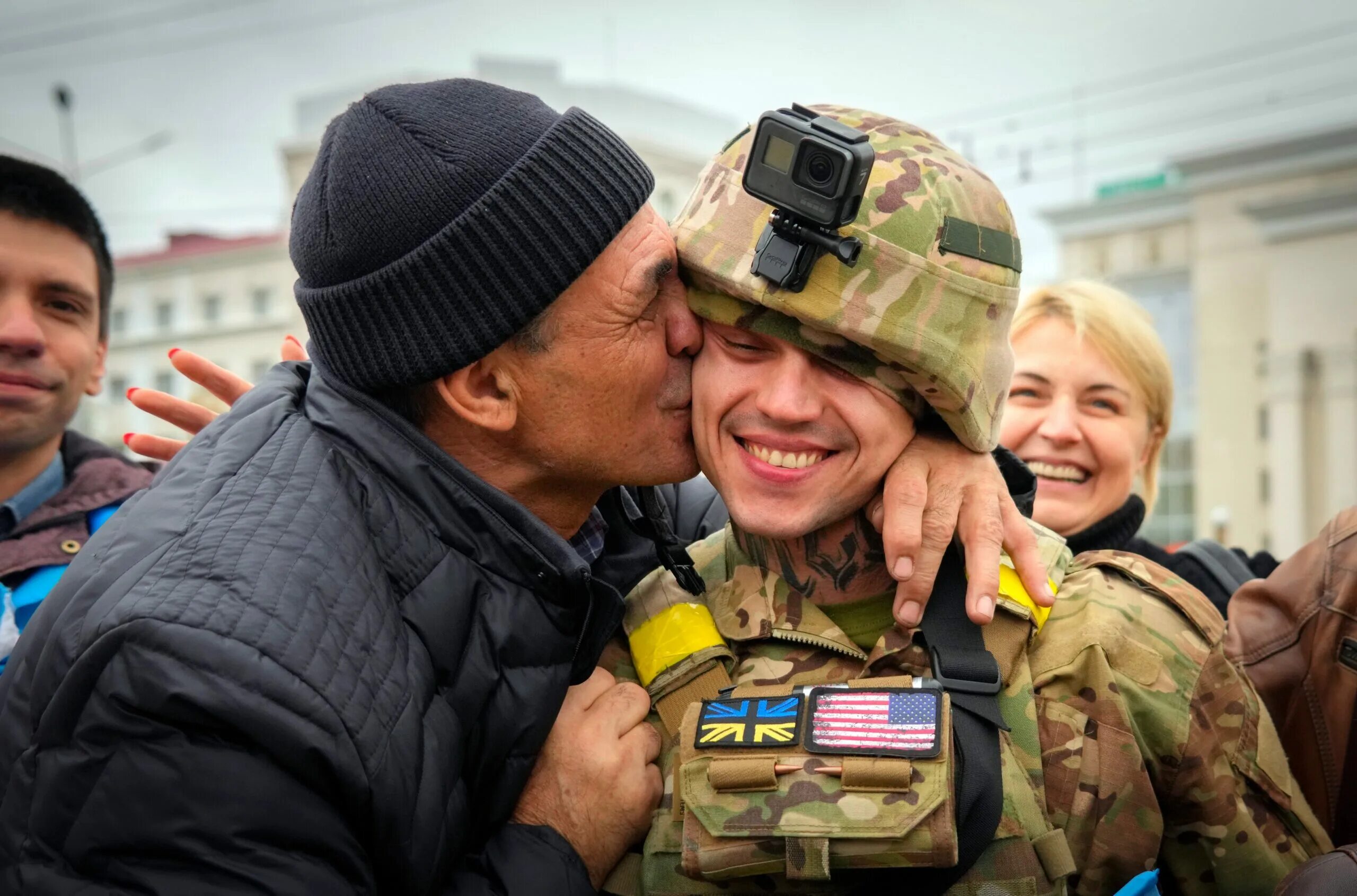 Были видны новости. Солдат армии России. Русские солдаты на Украине.