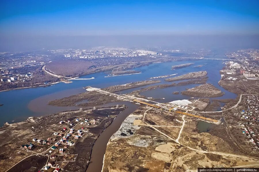 Река Обь Новосибирск. Новосибирск река Обь мост. ОБЬГЭС Новосибирск. Мосты река Иня Новосибирск.