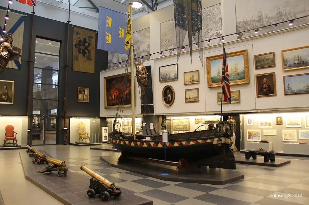 центральный музей военно морского флота в санкт-петербурге. центральный военно-морской музей имени императора петра великого. центральный военно-морской музей ботик петра 1. музей морского флота в санкт-петербурге. центральный военно-морской музей имени императора петра великого.