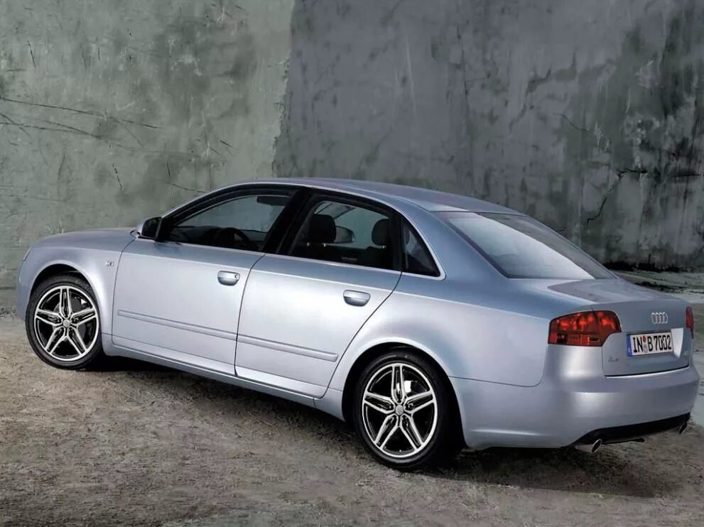 Ауди а4 б6 седан. Audi a4 (b7) 2005-2007. Ауди а4 b7. Audi a4 b7 2005. Audi a4 b7 2004.
