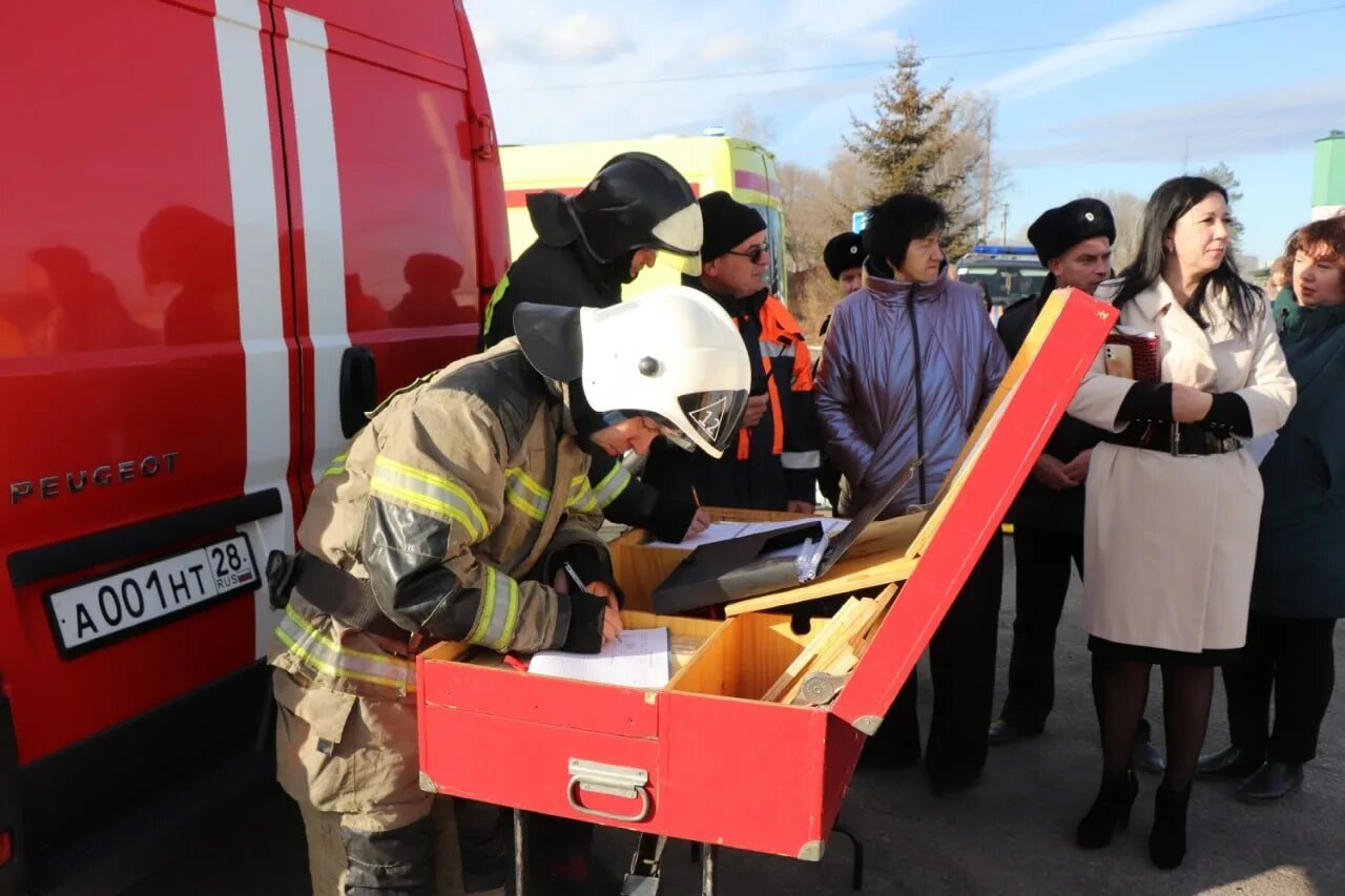 Спасательная операция в амурской области последние новости. Эвакуация населения при ЧС. Учения по го. Эвакуационные мероприятия. Мероприятия МЧС.