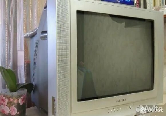 Телевизор самсунг кинескопный 2000. Телевизор Samsung кинескопный 52 см. Телевизор самсунг старый кинескопный. Телевизор Samsung кинескопный 2000 год. Телевизоры 2004 года