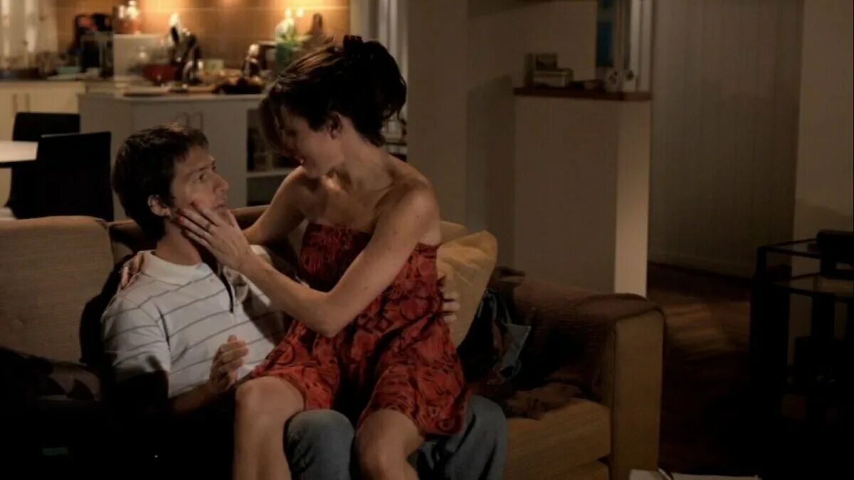 Девушки 2008. Новый парень моей девушки. Новый парень моей мамы фильм 2008. Мамин парень фильм. Парень моей девушки 2007.