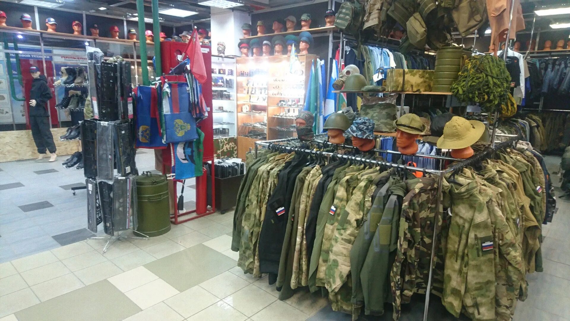 Военторг Тыловик, военная форма, ул. Рождественка, 5/7с1, Москва - Яндекс Карты
