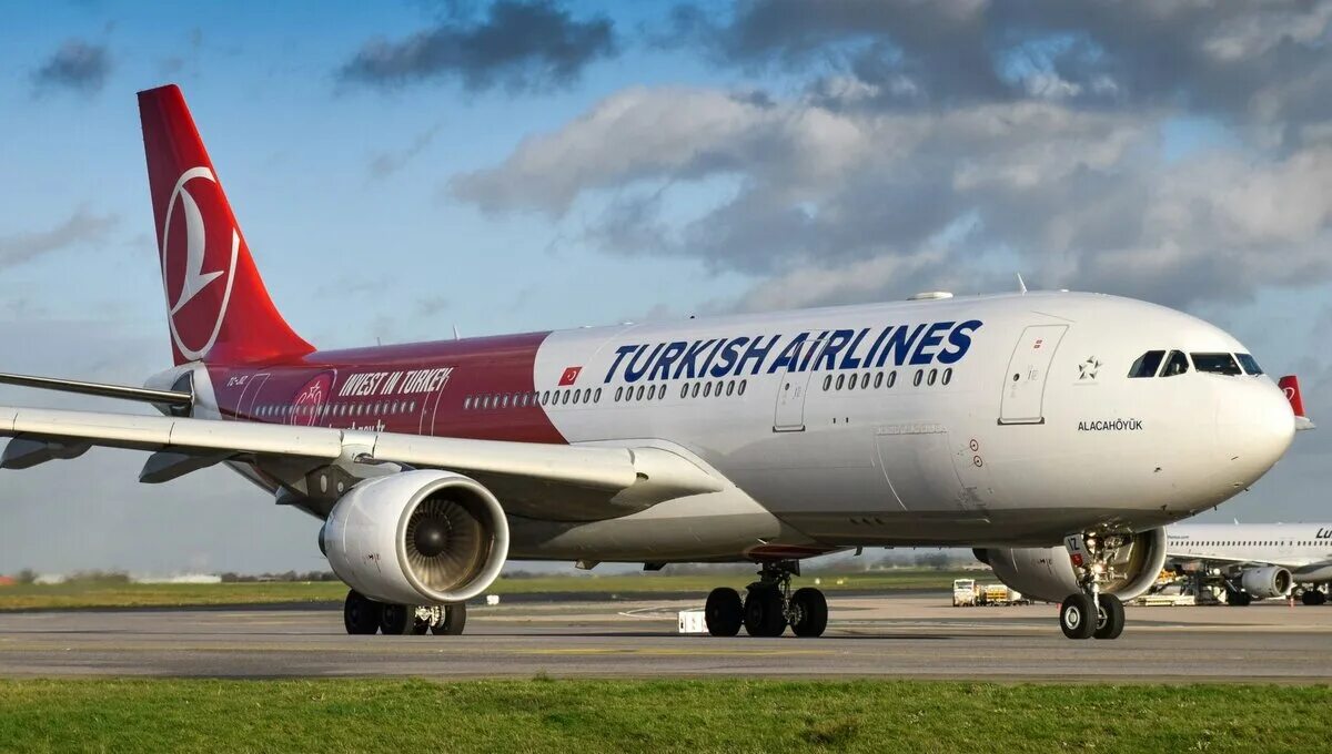 Самолеты туркиш аирлинес. Tk 3735 • airbus a321. Самолеты корендон авиакомпания турция. Самолет туркиш. Туркиш airlines.