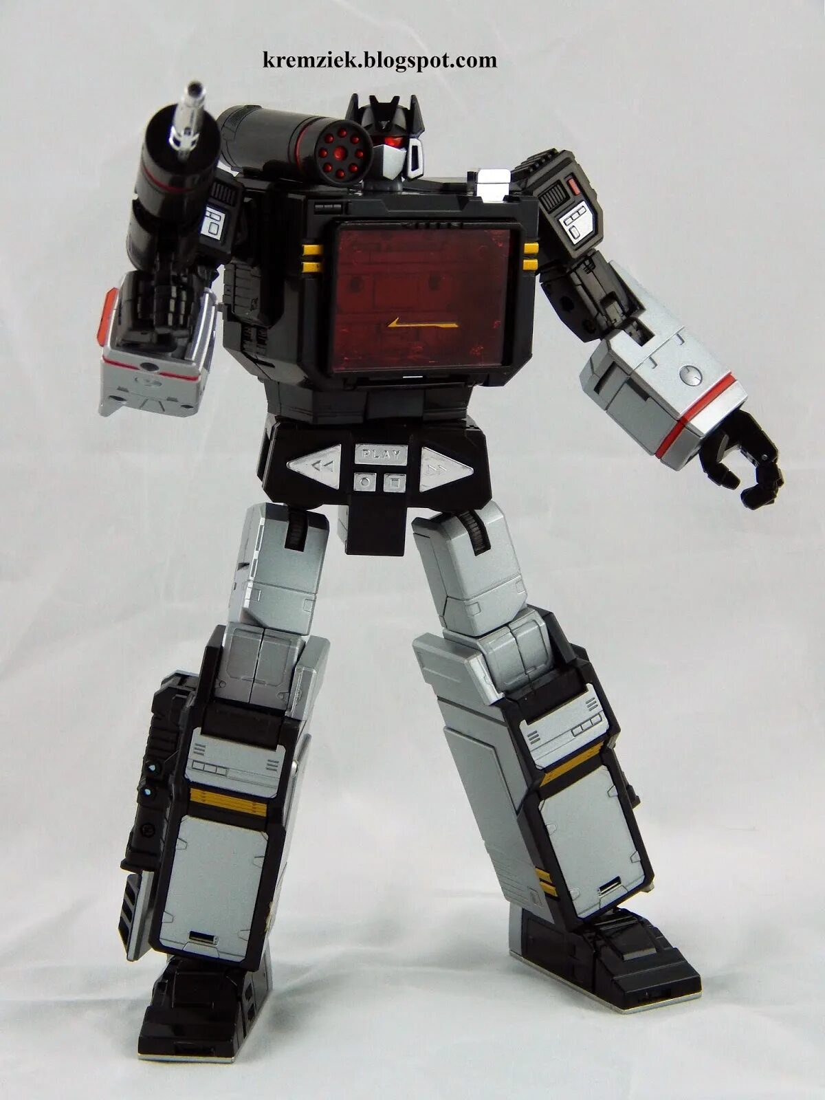 Саунд бластер трансформер. Саунд бластер трансформер g1. Саунд бластер трансформер g1. Трансформер саунд. Саубластор трансформеры.