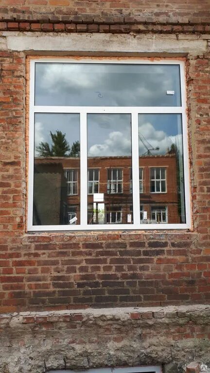 Пожарные окна в здании. Огнестойкие окна e30. противопожарные окна. противопожарные стеклопакеты. глухое противопожарное окно.