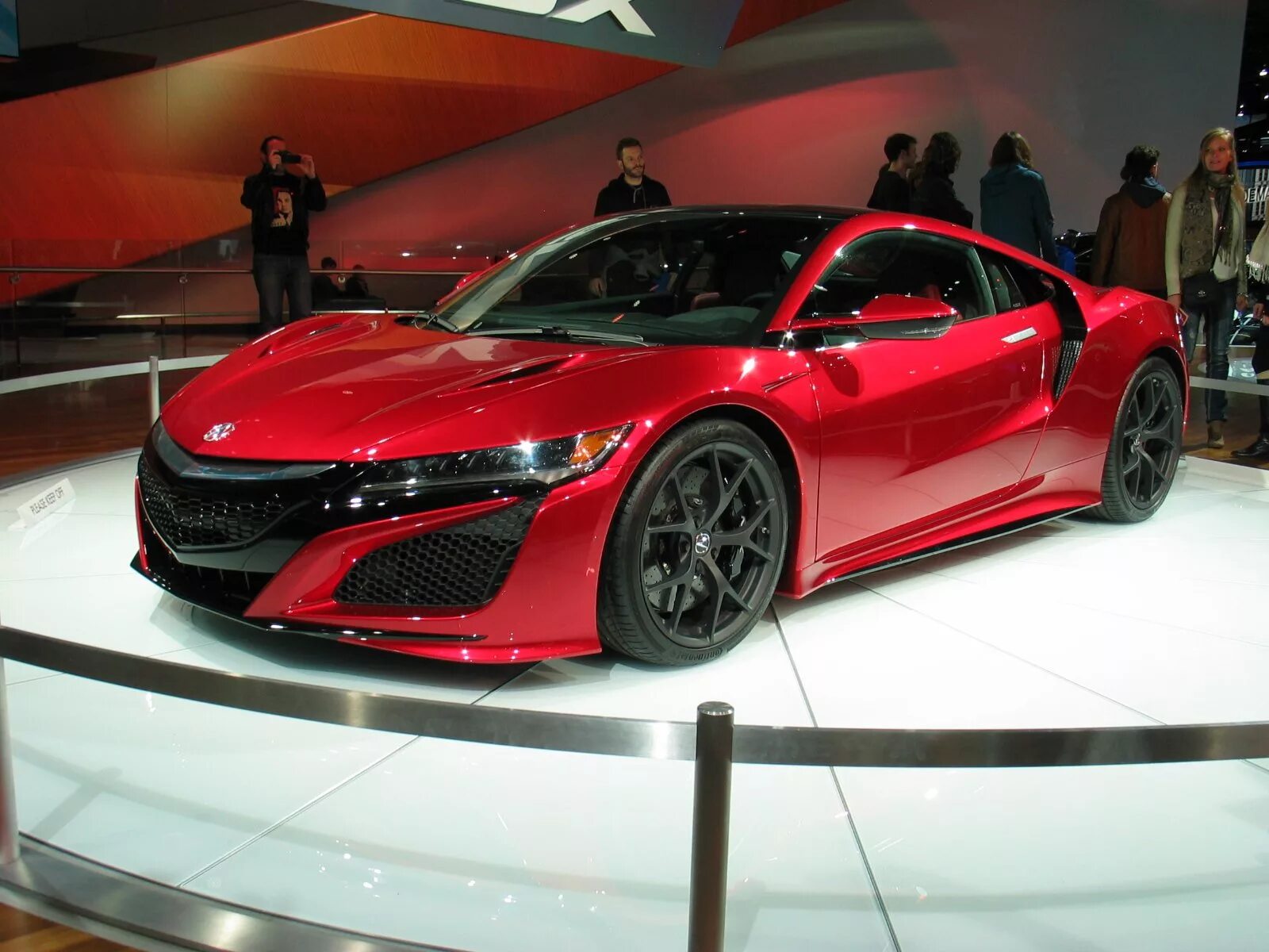 Какие сейчас новые машины. Honda Acura NSX 2015. Акура NSX 2015. Хонда Акура НСХ 2015. Спорткар Acura NSX.