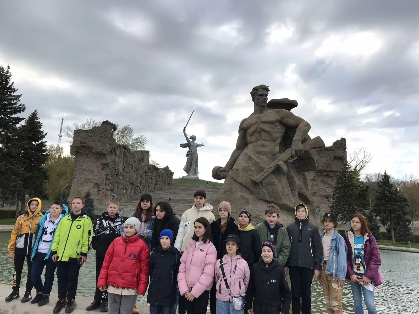 Венец михайловка. Михайловка волгоград. Пожарные на пожаре. Газ михайловка волгоградская область. Михайловка волгоградская область магазин венец диваны.