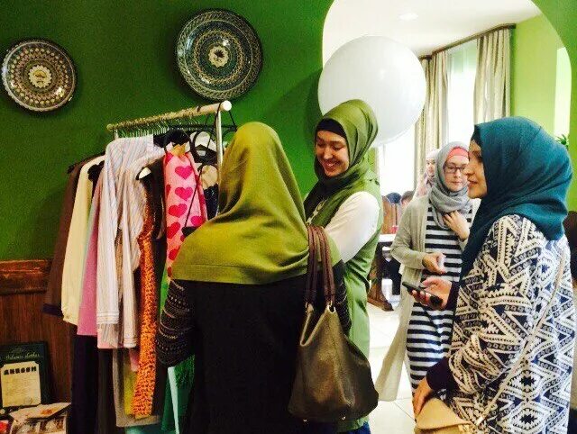 мусульманка уфа. мусульманская школа в уфа вакансии. мусульманка уфа. мусульманка уфа. ифтар женщина.