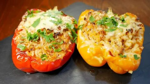 Перец фаршированный овощами в духовке половинками