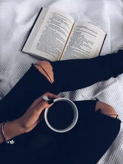 Книга девушка без