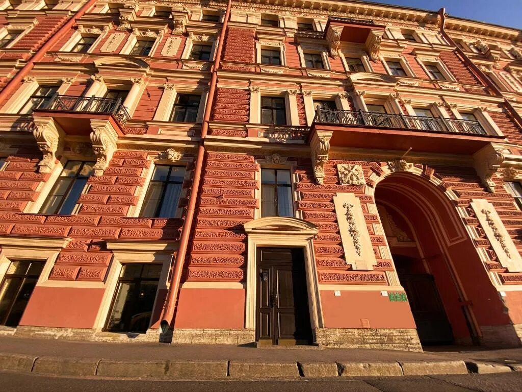 Наб реки мойки 1. Набережная реки мойки 82. набережная реки мойки санкт-петербург. набережная мойки 82 санкт-петербург. набережная реки мойки 3.