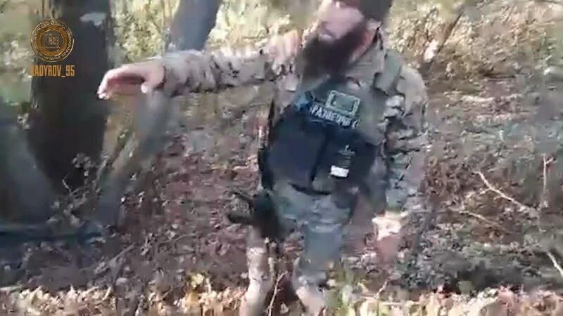 Сжечь кадырова. Митинг в грозном. Кадыров в ужасе. Рамзан кадыров молится на заправке. Каддыров о ссожению карана.