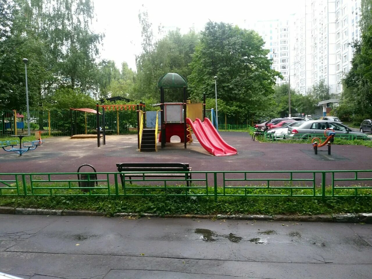 детская площадка чертаново. ярославское шоссе 146к1. площадки юао. красивый город детские площадки. детские площадки братеево 32.