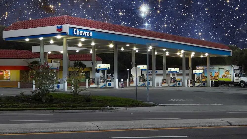 Local near. Chevron Gas. Шеврон АЗС. Miami Gas Station. Mobile Gas Station.