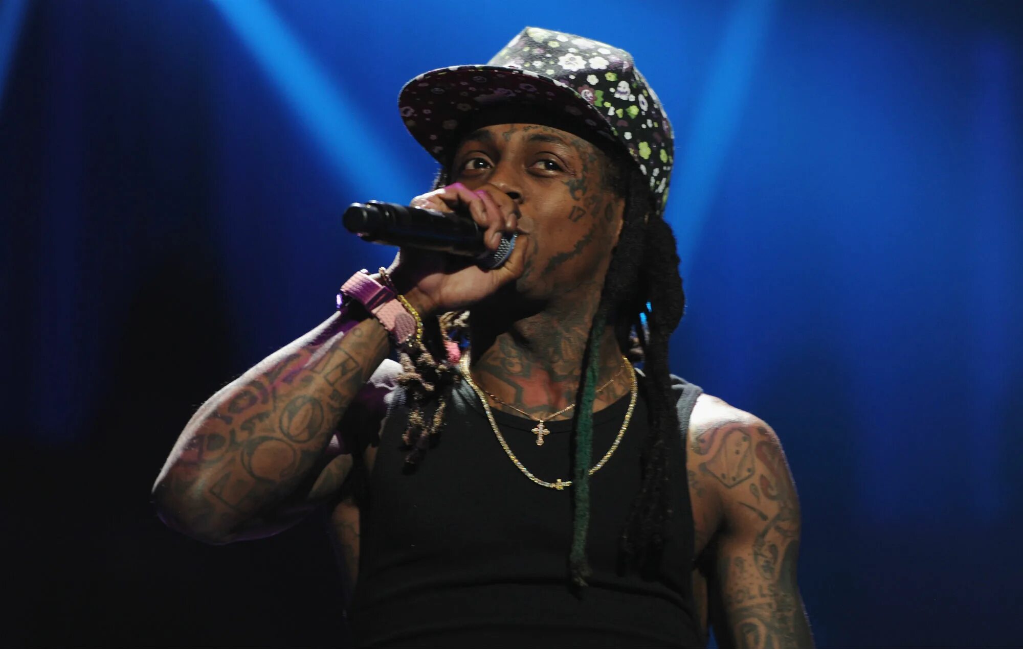Лил уэйн. Лил уэйн. Lil wayne - love me ft. Kanye west lil wayne. Wayne mp3.