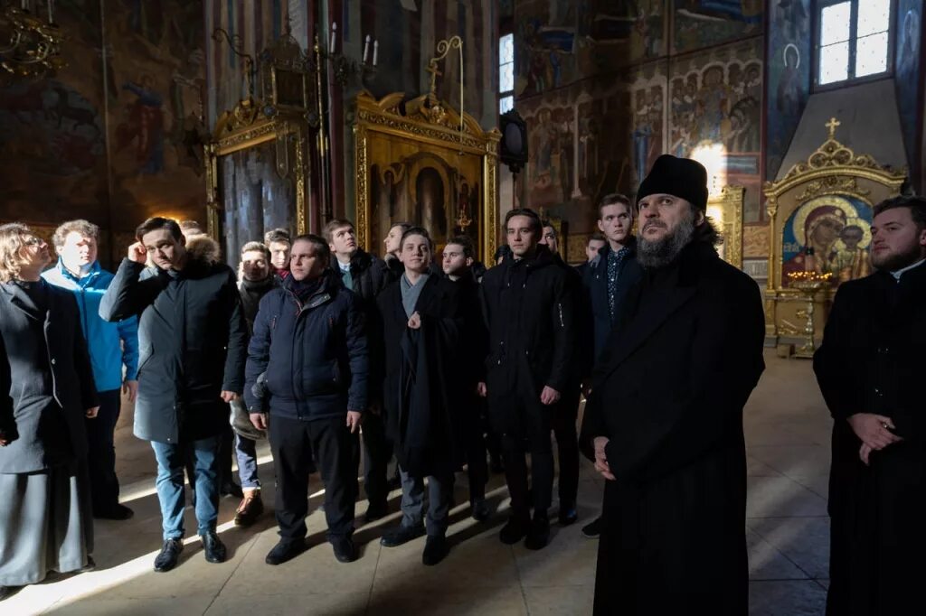 Лавра регент. Духовная академия в троице сергиевой лавре сергиев посад семинаристы. троице-сергиева лавра духовная семинария. троице сергиева лавра семинаристы. семинаристы троицкая сергиева лавра.