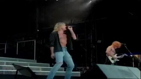 Def leppard gets rocked