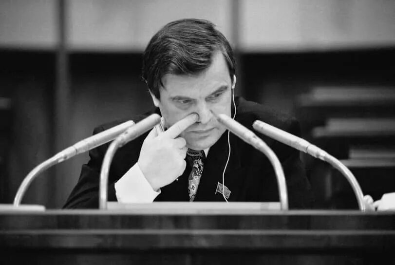 Автором воспоминания является хасбулатов. Хасбулатов 1993. хасбулатова джозван якубовна. хасбулатов 2025.