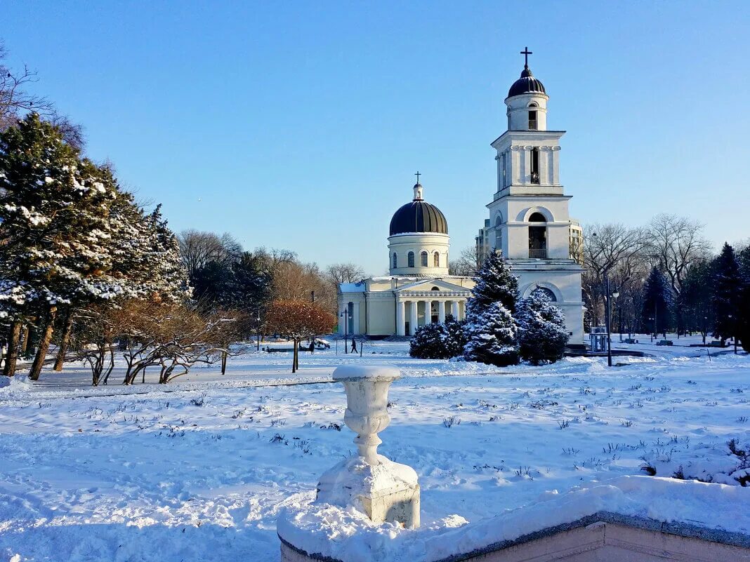 Молдова зима Кишинев. Кишинев зимой. Молдова Кишинев зимой. Chisinau зима.