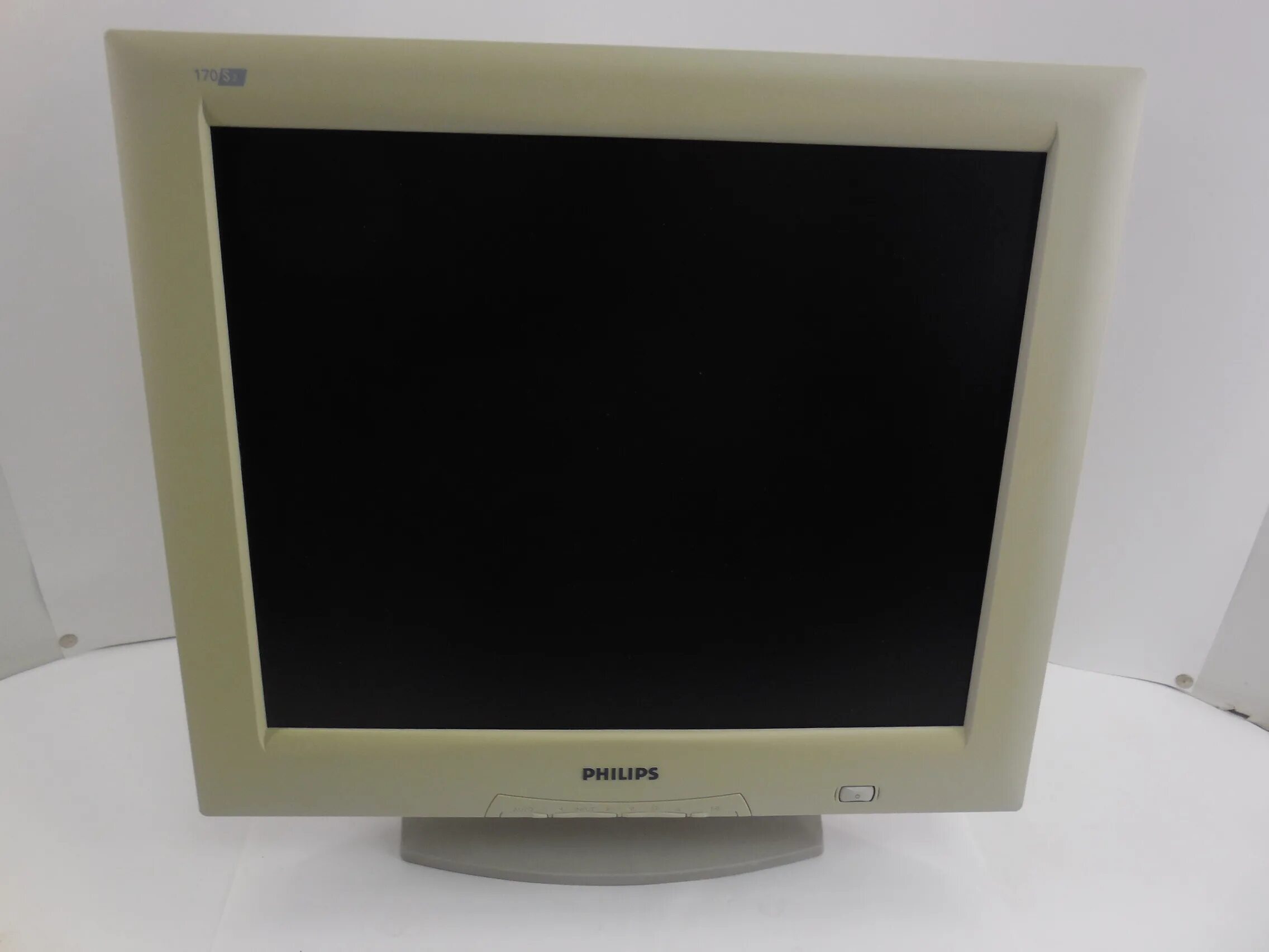 Монитор филипс 17. Монитор филипс 170s характеристики. 17 philips 17s1sb год выпуска. Монитор philips 170s характеристики. Philips 17.