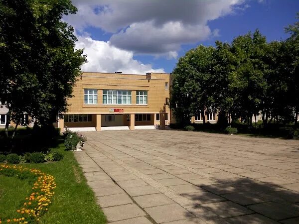 11 школа киров. 73 школа владивосток. Школа 4 чебаркуль. Школа 11 73. Рыздвяный школа 11.