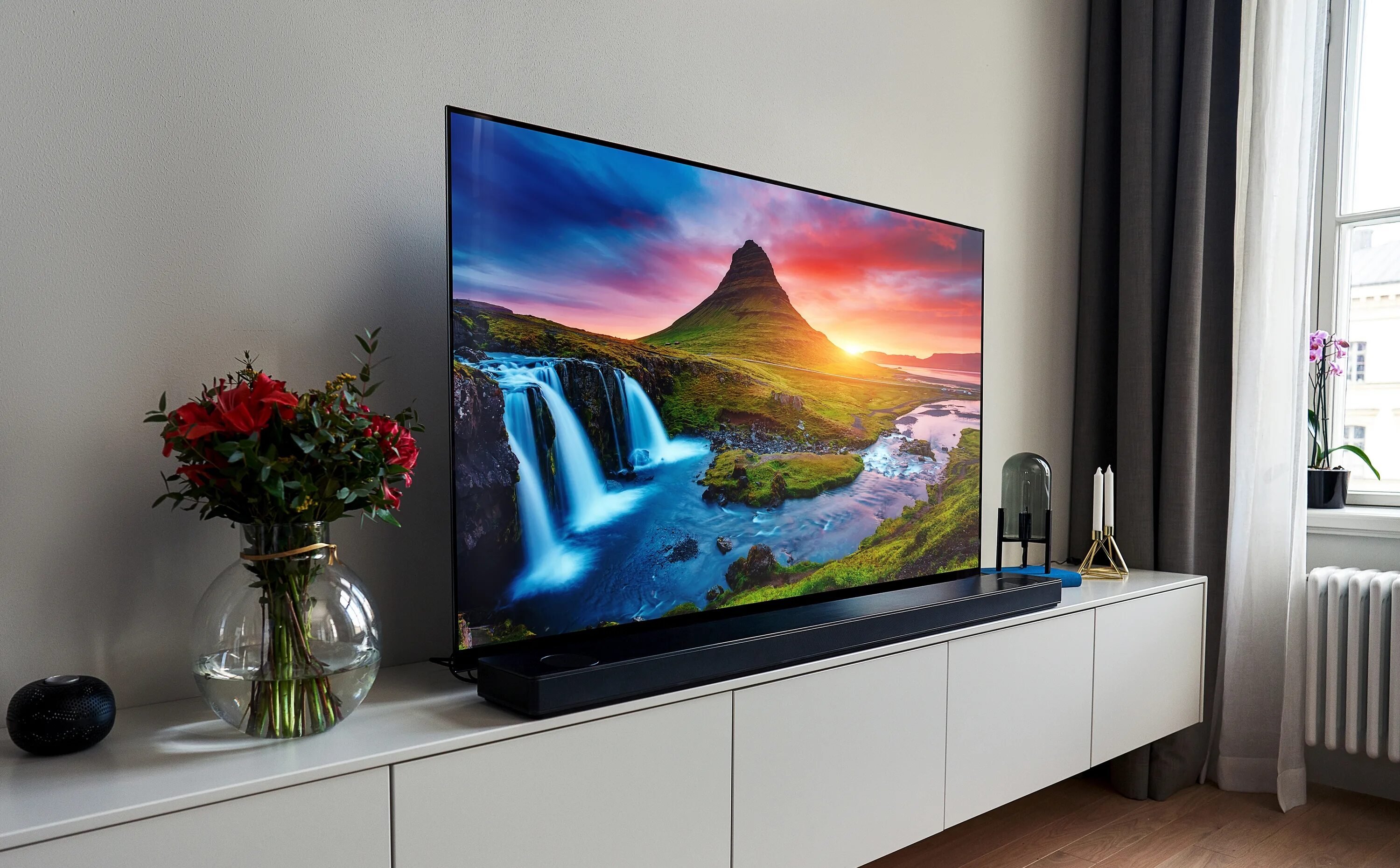 Новейшие телевизоры samsung. Телевизор LG олед 55. LG телевизоры OLED 65 дюймов. Телевизор LG OLED 55c9pla. Телевизор 55 дюймов LG OLED.