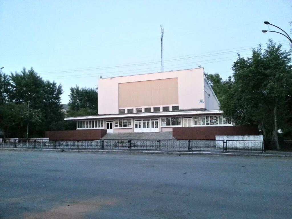 Кинотеатр прогресс астрахань. Кинотеатр прогресс асбест афиша. Прогресс асбест. Ккт прогресс асбест. Кинотеатр прогресс москва ссср.