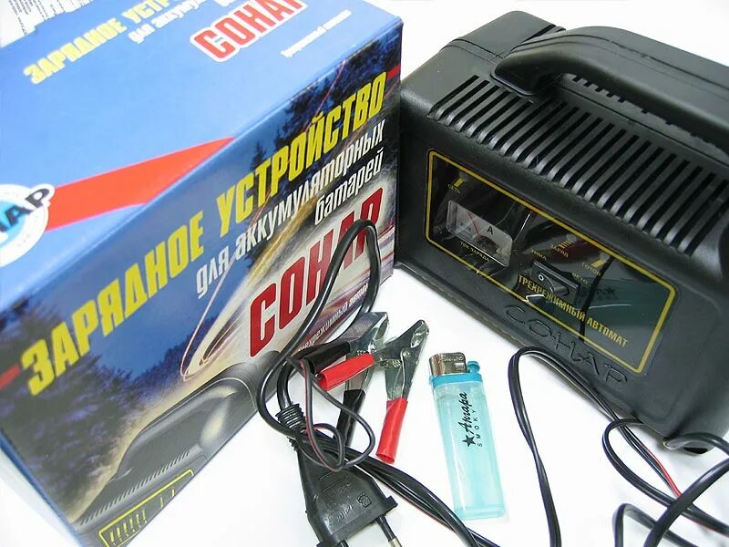Домашние зарядные устройства для аккумуляторов. Зарядка аккумулятора автомобильного black decker 12v. Fc 17350 аккумулятор, зарядка. Зарядка аккумулятора автомобиля зарядным. Зарядка аккумулятора автомобиля 12 вольт 60 ампер.