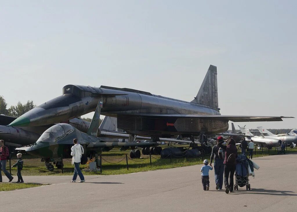 Монино городское поселение. Монино музей авиации сам музей. Монино музей ввс 2022. Музей авиационной техники минск. Монино военный городок.