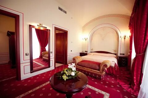 Opera hotel