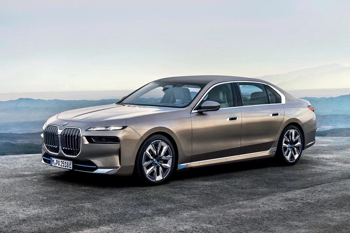 BMW признала неисправность дворников на новых седанах 7-Series - Quto.ru