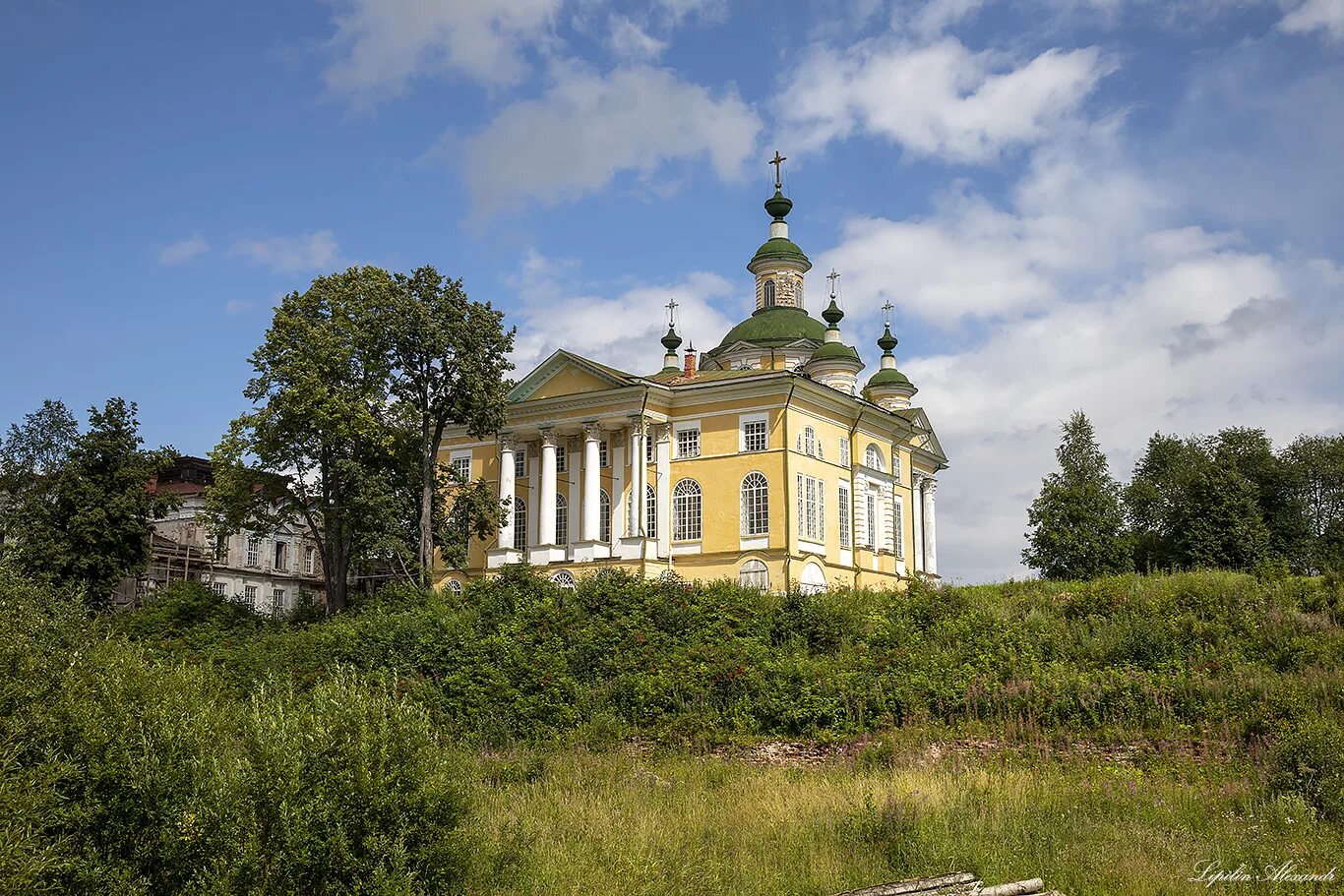 Тотьма монастырь спасо-суморин собор вознесения. Спасо-суморин мужской монастырь. Спасо суморин монастырь тотьма. Спасо-суморин монастырь в городе тотьма. Преображенский храм спасо-суморин монастырь тотьма.