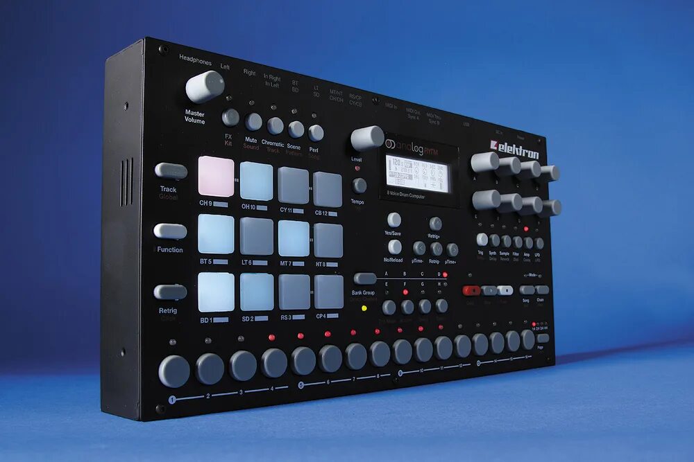 Analog four. Analog rhythm mk1. analog rhythm mk2 outputs. analog rhythm mk2 in mk1 case. драм синтез.
