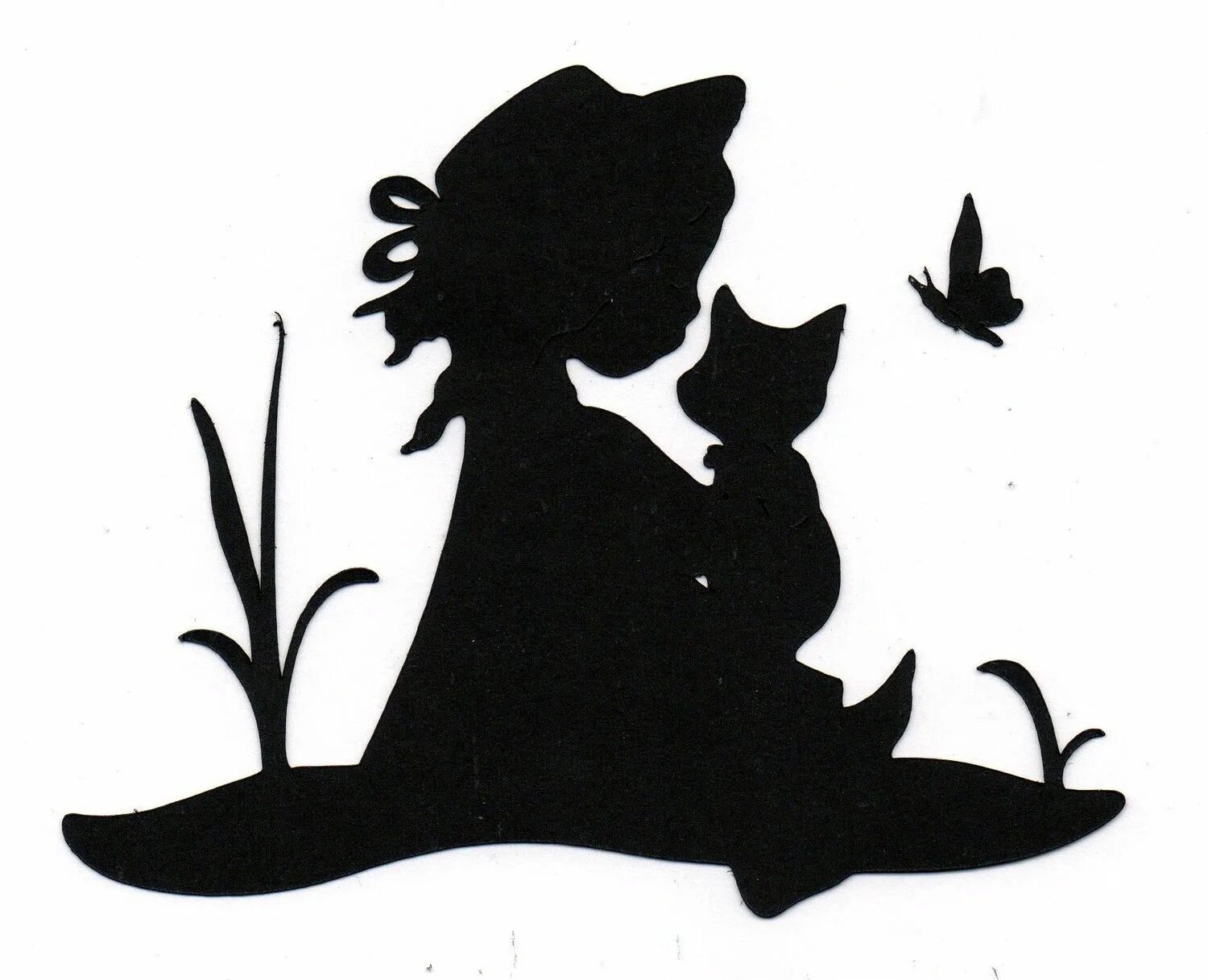 сложное ажурное вырезание. силуэты вырезать. художественное вырезание из бумаги. бумажные силуэты из бумаги. вырезанные силуэты из бумаги.