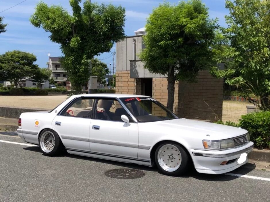 24 x 81