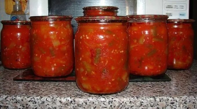 Спаржевая фасоль на зиму без стерилизации. Спаржевая фасоль салат на зиму. турша в томате на зиму. стручковая зеленая фасоль с помидорами на зиму по армянски. лобио на зиму.