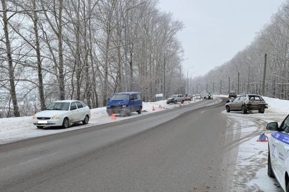 ДТП Кировская область январь 2021. Автомобильные аварии в Кировской области за последние сутки. ДТП Кировская область за сутки. Происшествия в Кирове за последние сутки.