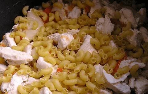 Курица с макаронами в мультиварке