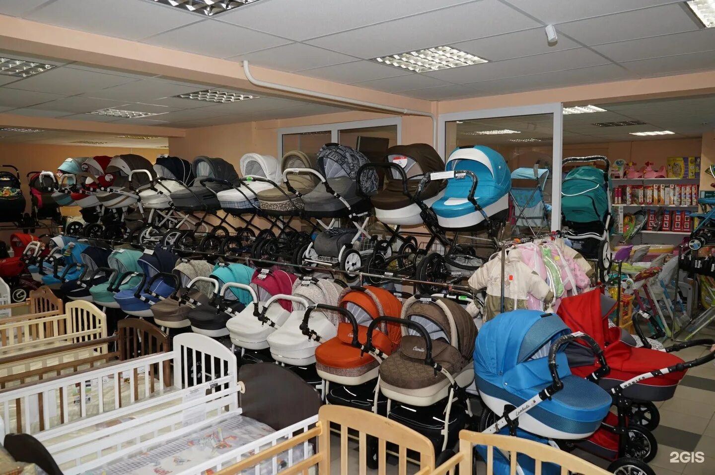 персей магазин для детей. большой магазин колясок. детский магазин колясок. магазин колясок. крупнейшие магазины колясок.