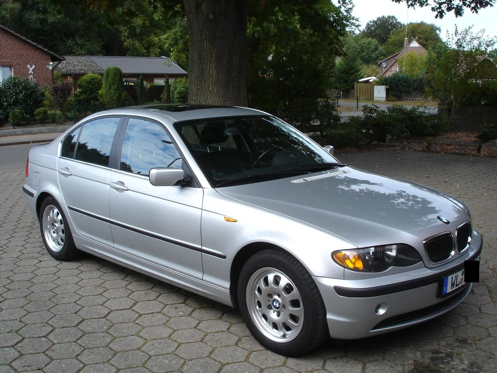 Е46 1.8. BMW 325i e46. BMW 325 e46. БМВ е46 2003. БМВ 3 е46.