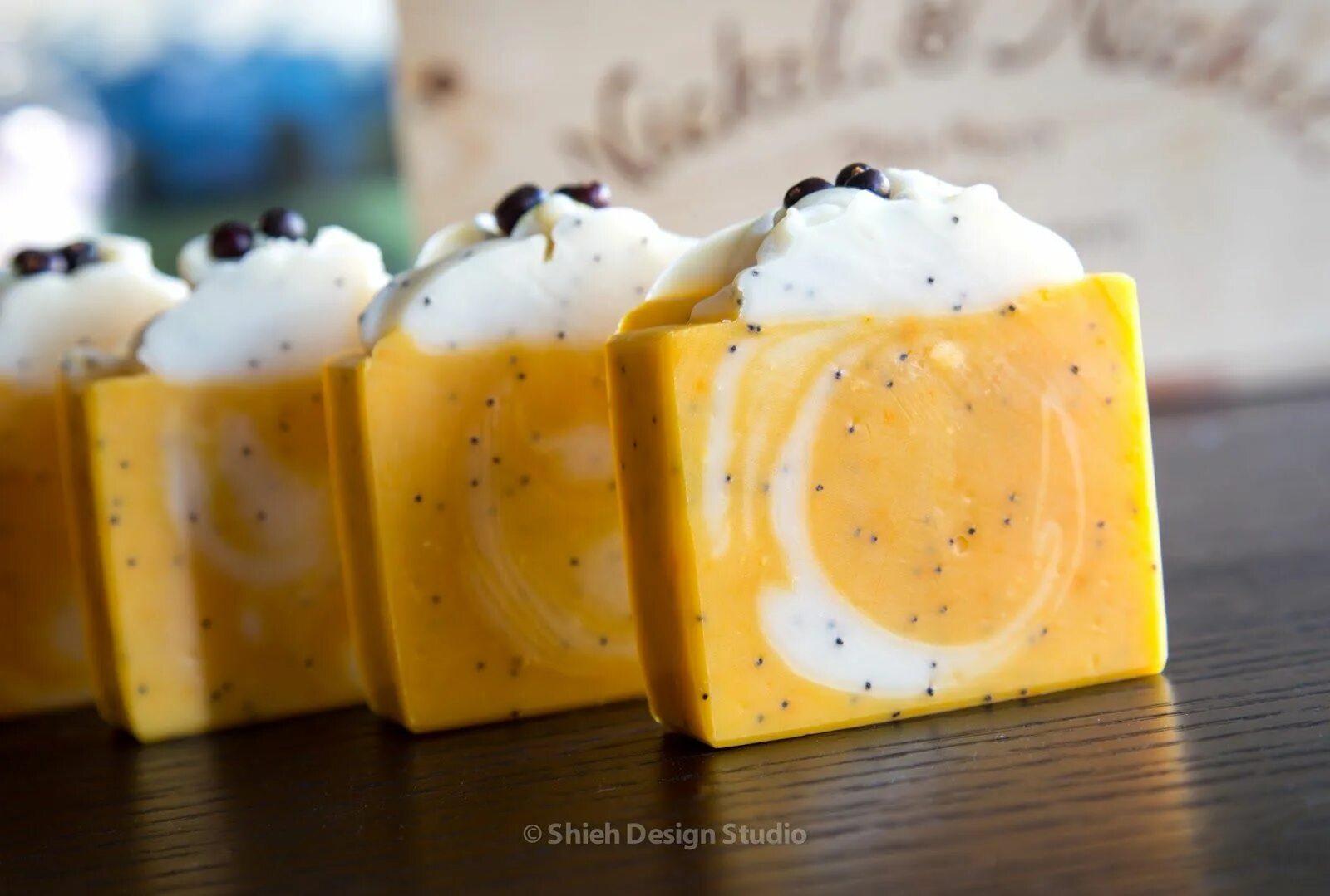 Making soap made. Soap making. мыло из пюре банана. soap making studio. cutting figures out of soap примеры.