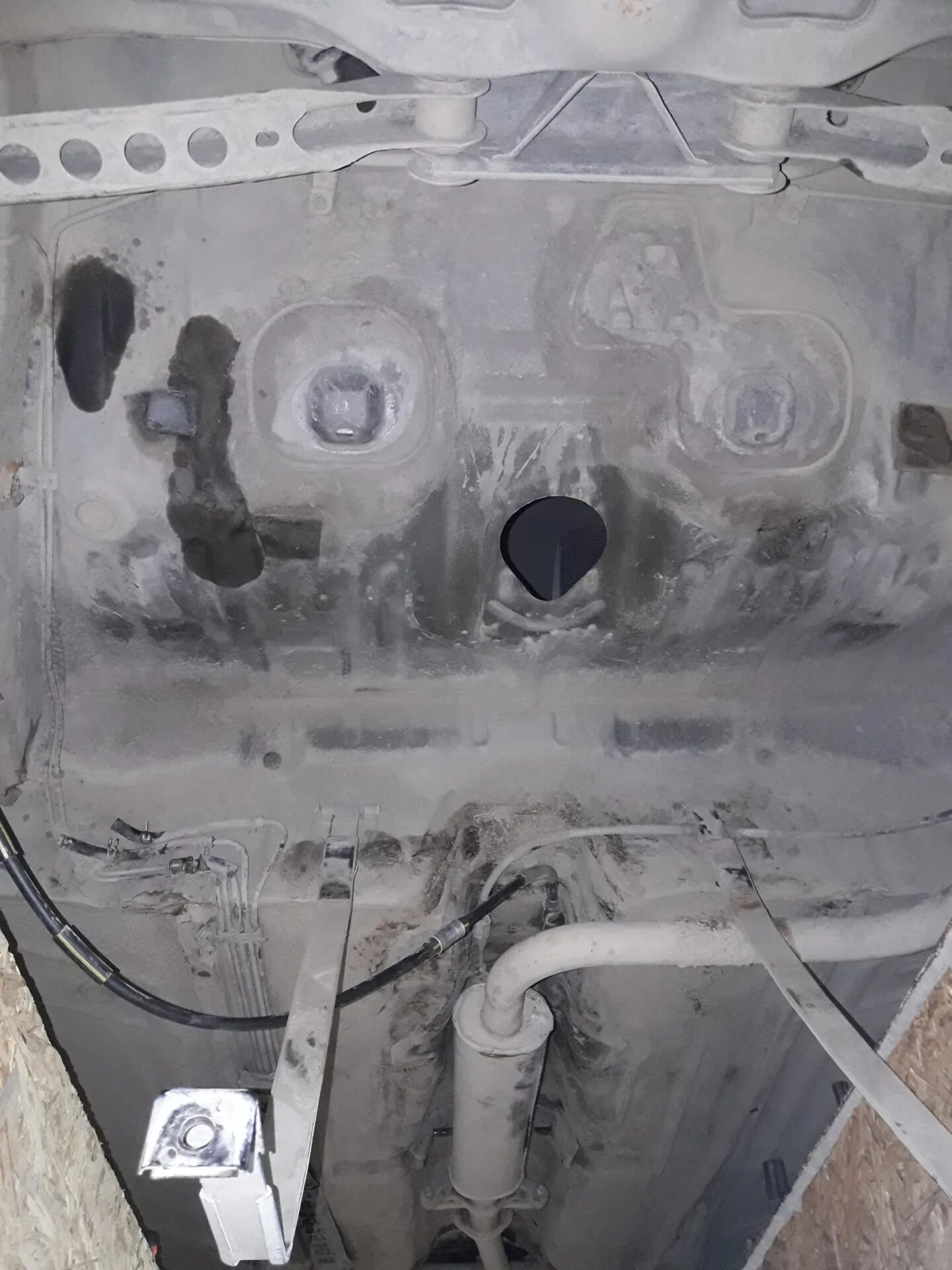 замена бака рав 4