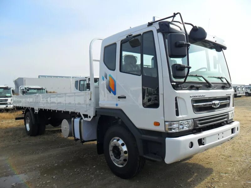 Daewoo novus седельный тягач. Daewoo novus dl08. Клык на дэу новус. Daewoo ультра новус. Запчасти дэу ультра новус.
