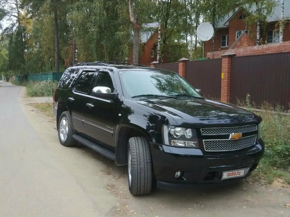 Шевроле тахо купить в россии с пробегом. Chevrolet Tahoe Black 2011. Chevrolet Tahoe 2011 черный. Chevrolet Tahoe 2010 черный. Chevrolet Tahoe 2014 Black.