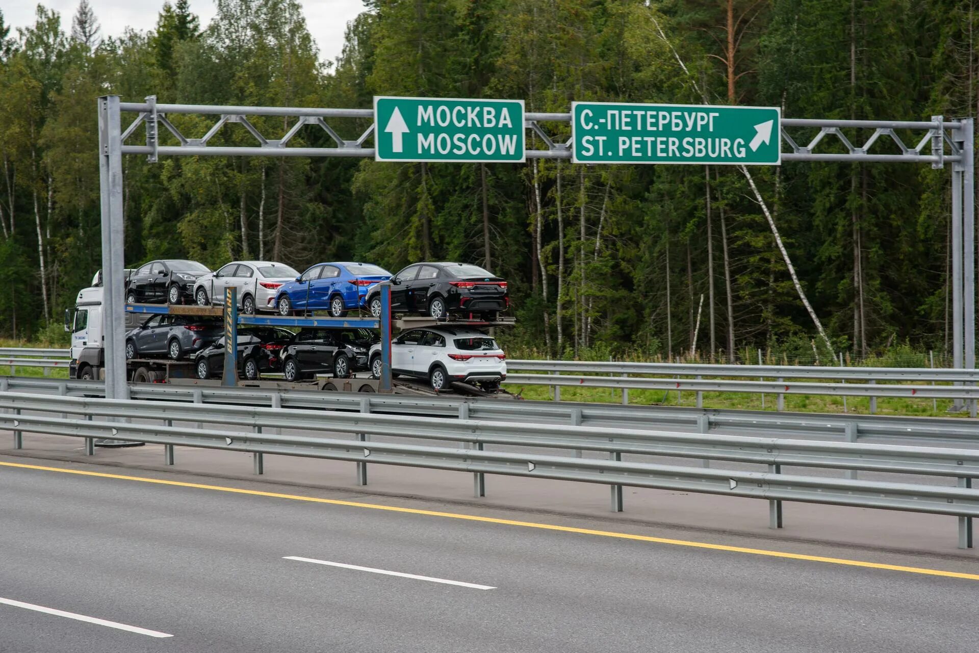 Трасса м11. Беспилотные Грузовики м11. Беспилотные автомобили на трассе м11. Беспилотные Грузовики на трассе м-11.