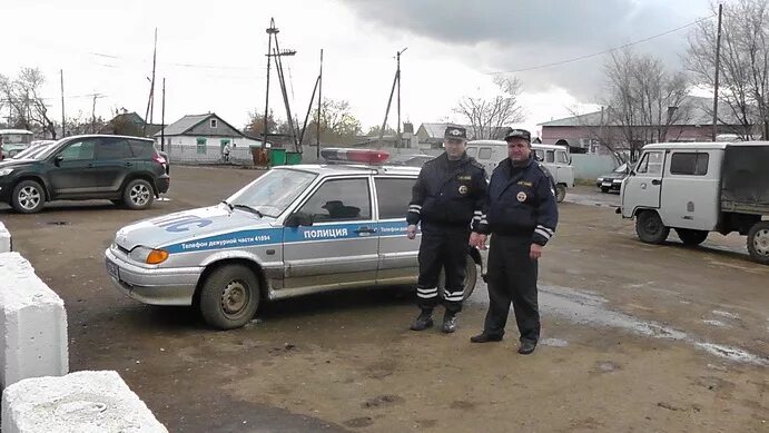 Омвд первомайский. Сотрудник ГИБДД Оренбург. Полиция Первомайского района. ДПС Скопин. Полиция Асекеево.