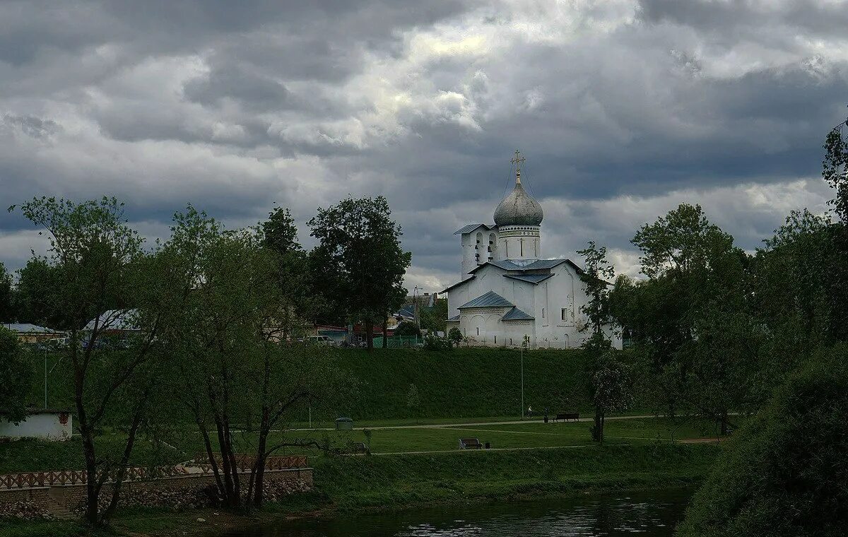 Петропавловская Церковь Псков.