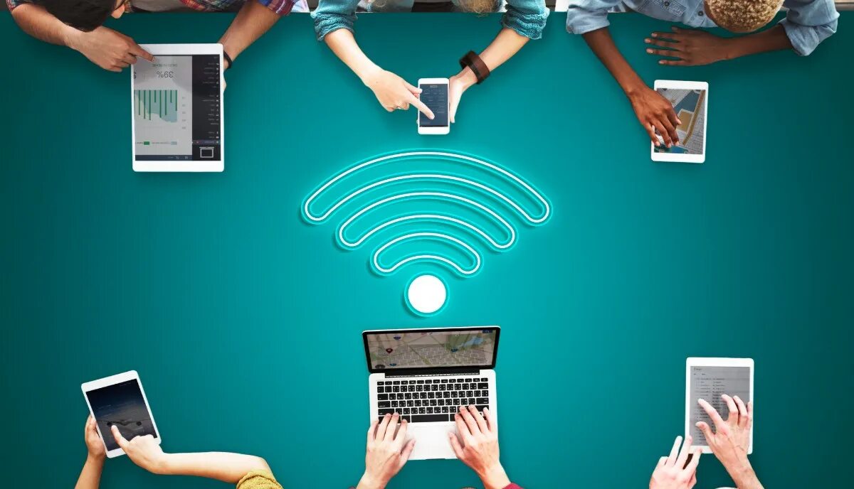 Technology speaking activities. быстрый интернет. Advantages and disadvantages of using the internet. общение в социальных сетях. занятие с репетитором по скайпу.